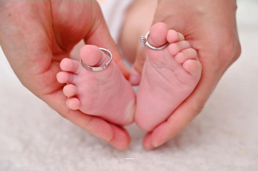 长岭怀孕多久才会孕吐